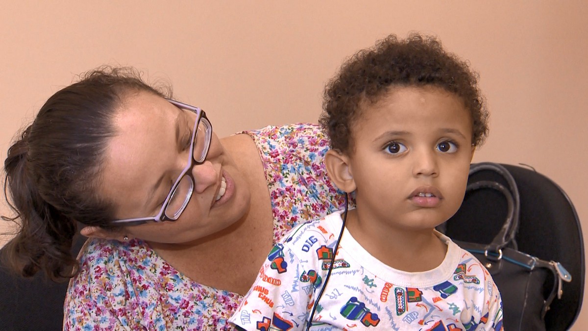 Tratamento devolve audição a pacientes com surdez no ES | Espírito ...