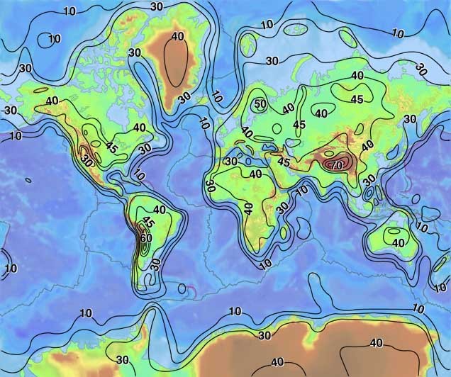 Mapa mostra a espessura da crosta terrestre em quilômetros (Foto: Wikimedia Commons )