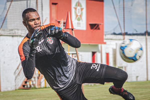 Carlos Miguel Recebeu Interesse do São Paulo Antes de Ser Barrado no Corinthians.