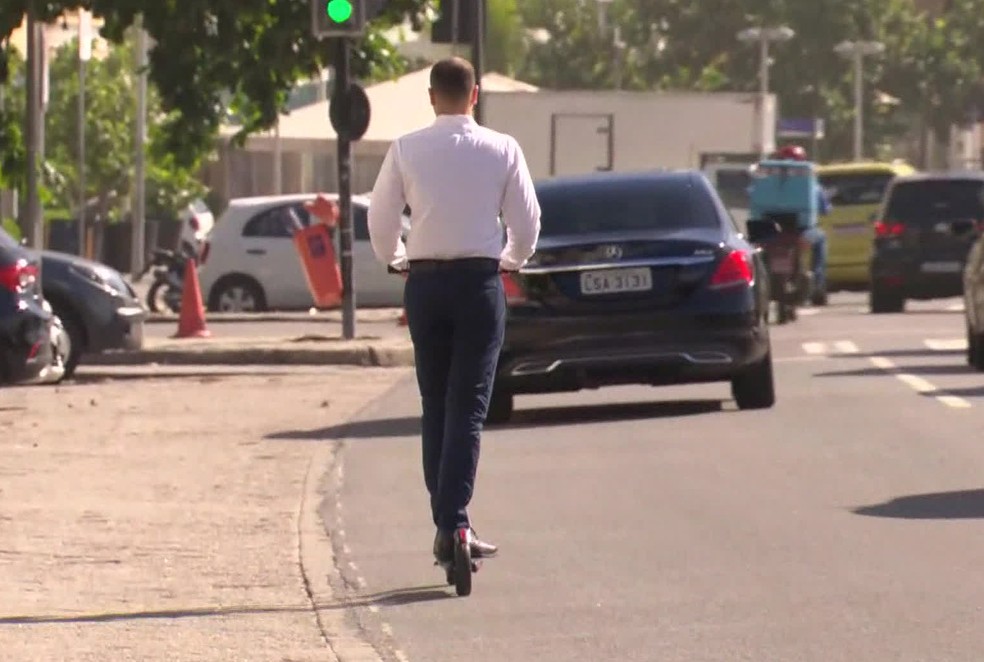 Patinetes tinham patrocÃ­nio da Petrobras   â€” Foto: ReproduÃ§Ã£o/ TV Globo 