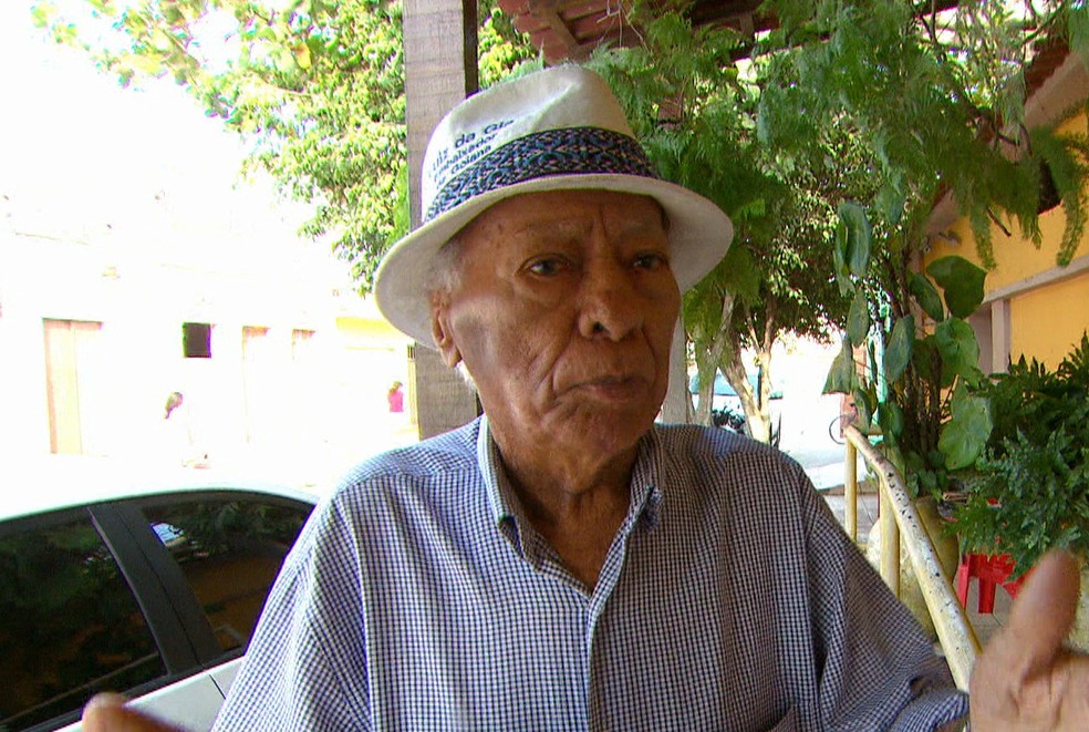 Seu Luiz tinha 91 anos; 60 deles à frente do Buraco da Gia (Foto: Reprodução/TV Globo)