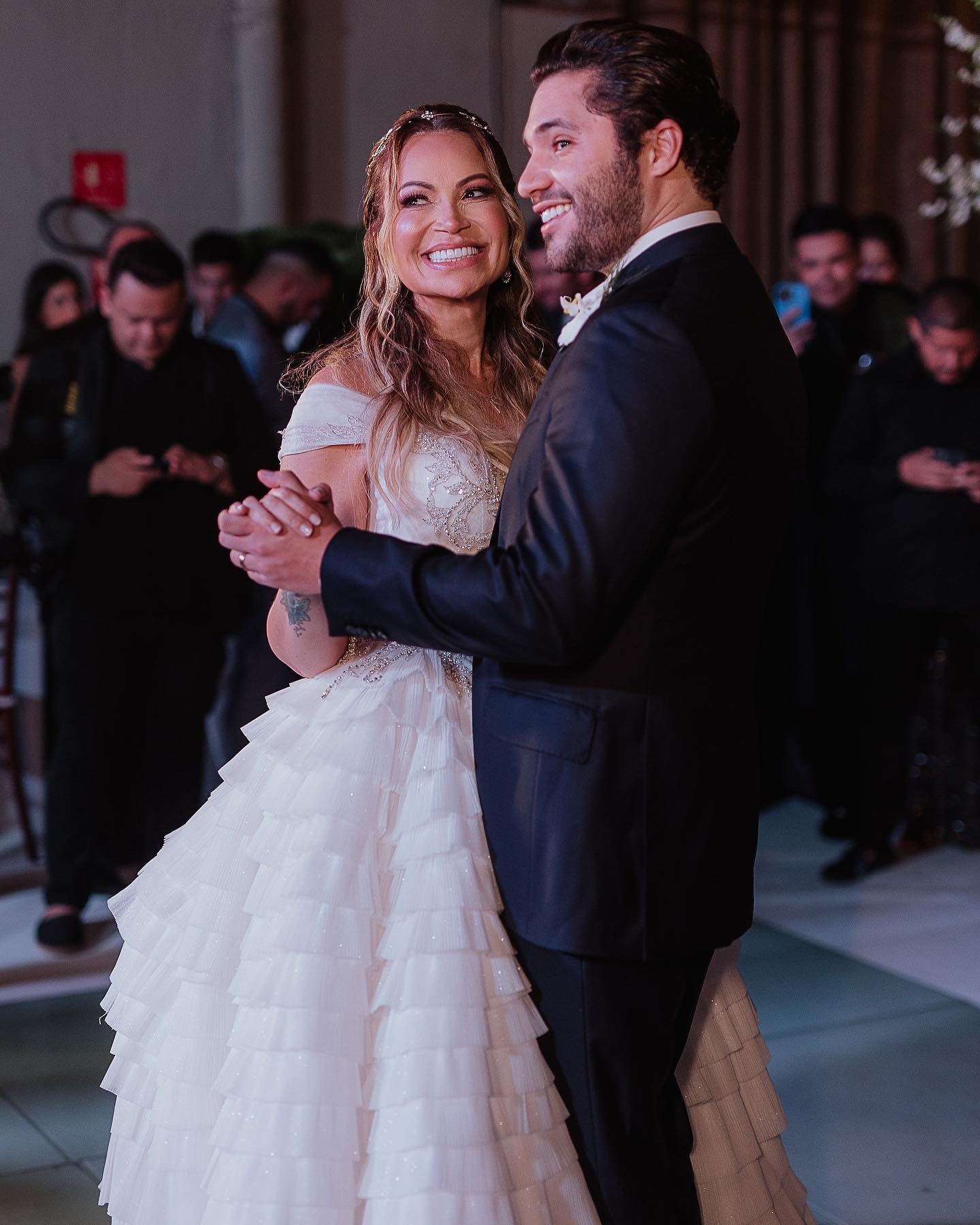 'Você é o motivo do meu sorriso bobo', diz Solange Almeida ao lembrar um mês de casada (Foto: Reprodução/Instagram)