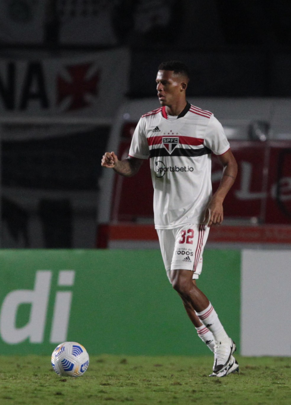 Rodrigo Freitas em jogo do São Paulo — Foto: Divulgação São Paulo