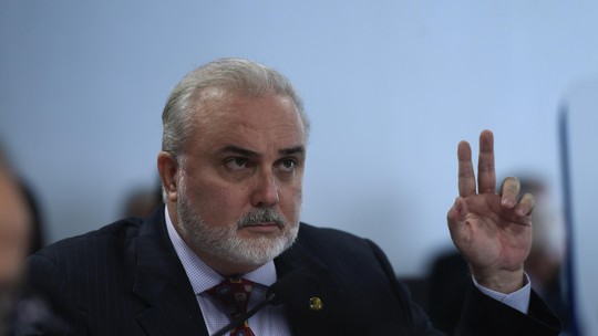 Ações da Petrobras (PETR4, PETR3) afundam em meio à aprovação de Prates para a presidência da estatal 