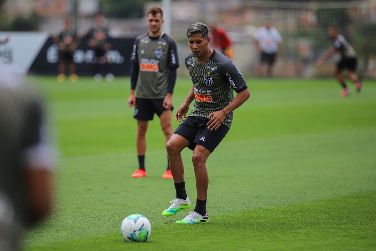 Escalação do Atlético-MG: regularizado, Zaracho se ...