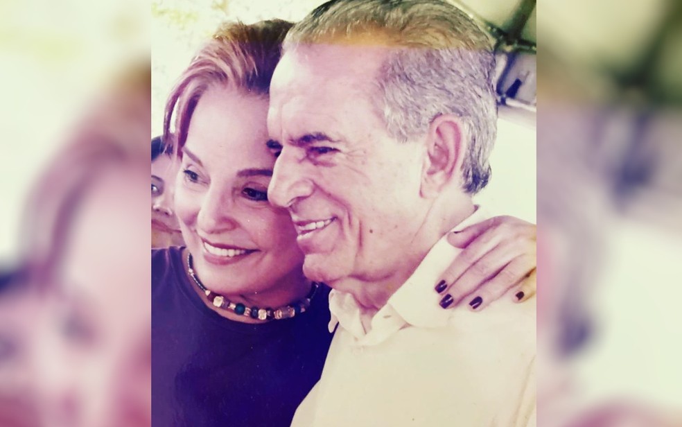 No dia da morte de Dona Iris, filha publica foto da mãe junto ao marido Iris Rezende Machado, Goiás — Foto: Reprodução/Instagram