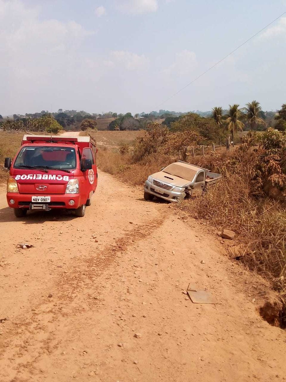 Idoso de 84 anos ficou preso às ferragens após acidente em Cacoal, RO — Foto: Reprodução