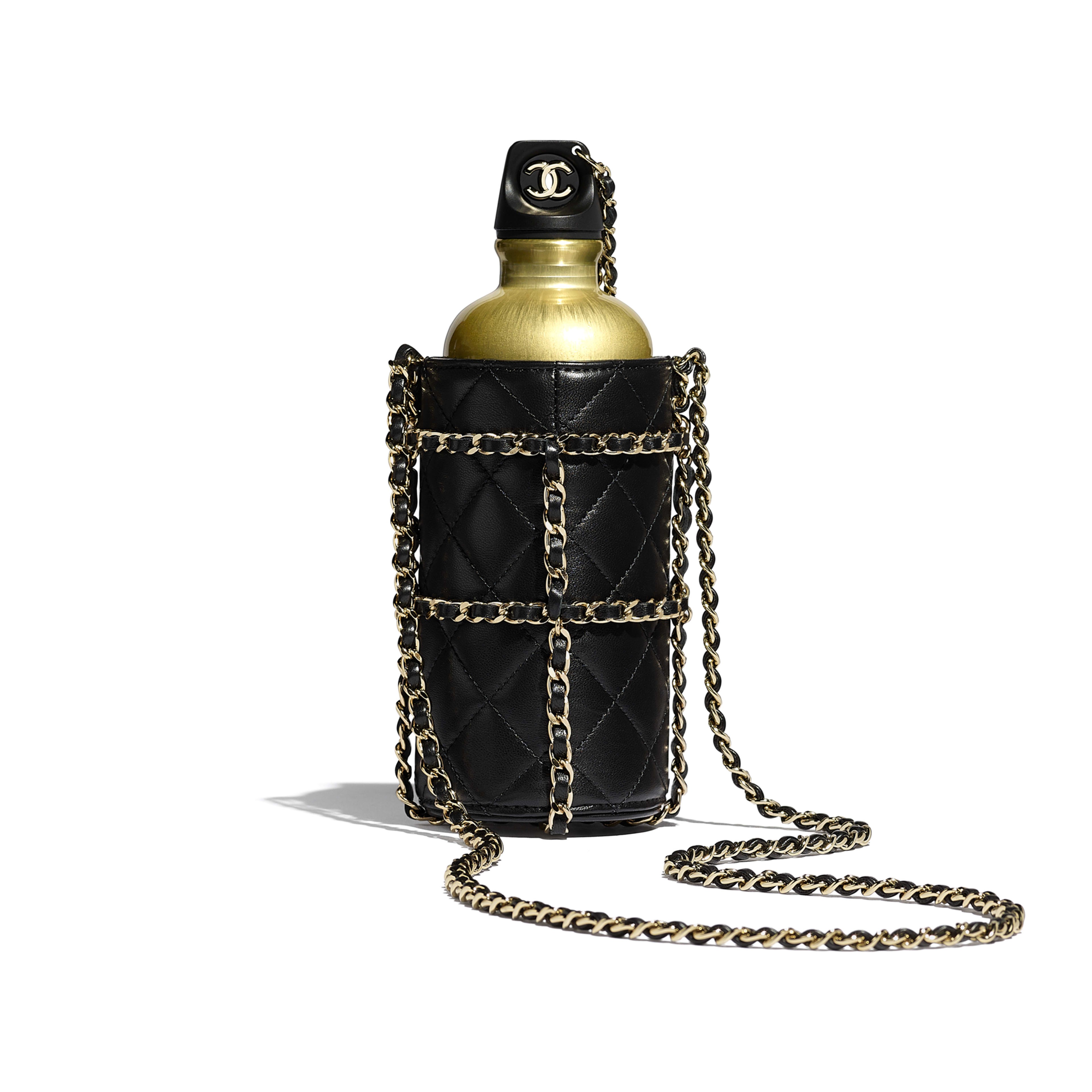 A bolsa de garrafa térmica da Chanel (Foto: Chanel)