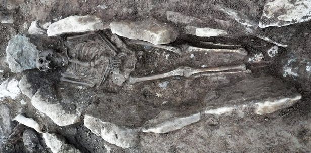 Por nível alto de acidez no solo, estado de conservação dos corpos impressionou arqueologistas (Foto: Archaeology Wales)