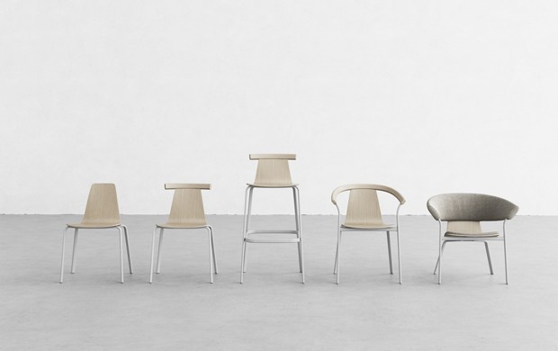Designers criam linha de cadeiras minimalistas e empilháveis (Foto: Divulgação)