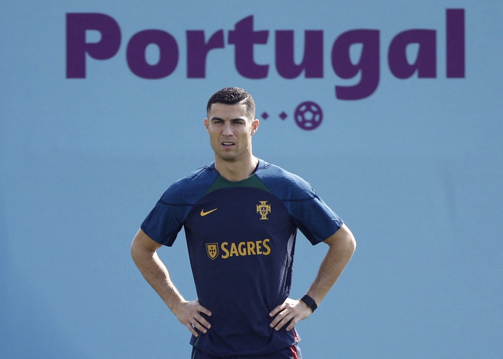 Cristiano Ronaldo em treino de Portugal no Catar — Foto: REUTERS/John Sibley