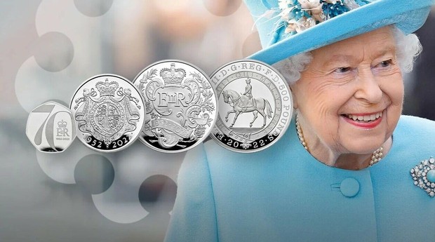 Rainha Elizabeth II (Foto: Reprodução/eBay)