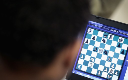 Xadrez começa 1º Mundial após boom com pandemia e 'Gambito da Rainha