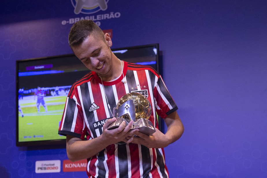 São Paulo bate Fortaleza na final e é campeão do e-Brasileirão 2019