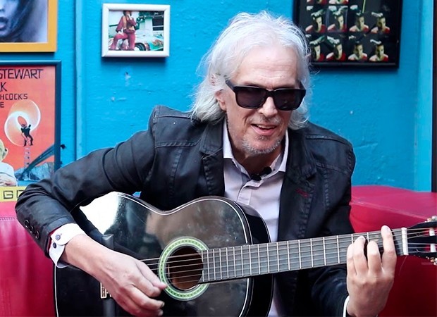 O músico Ciro Pessoa morreu aos 62 anos de idade vítima da Covid-19 (Foto: Reprodução/YouTube)