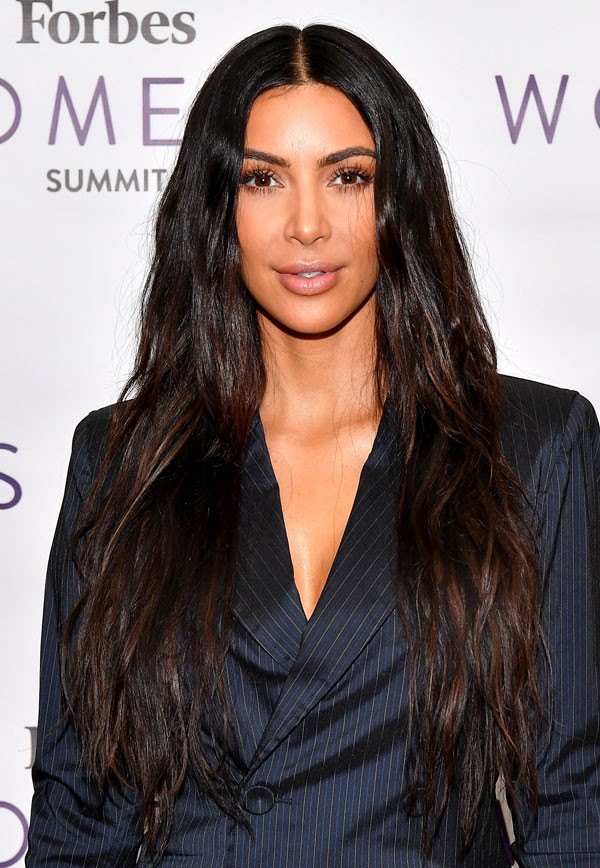 Kim com o cabelo superlongo (Foto: Getty Images)