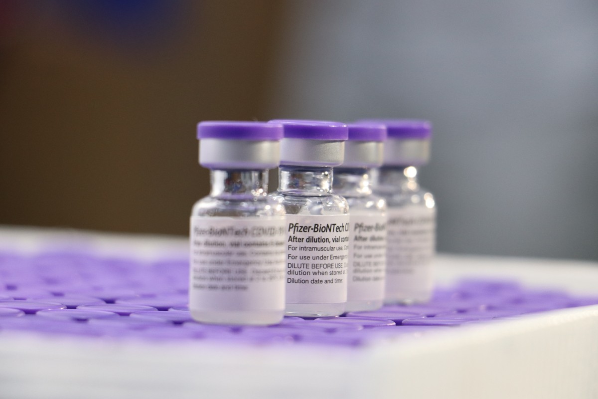 Autoridades de saúde discutem uso da vacina da Pfizer em Montes Claros