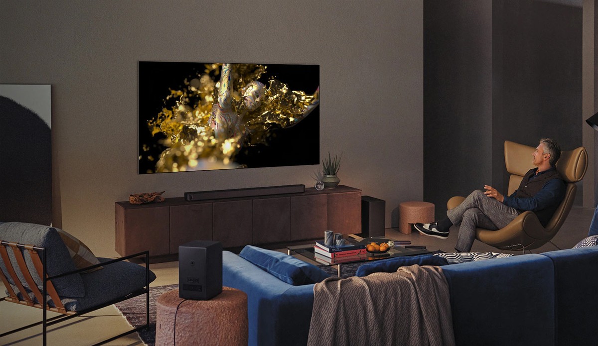 Qual o melhor jeito de acessar a internet? Veja embate entre TV e PC 