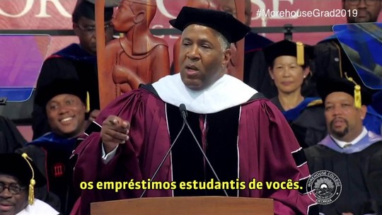 Bilionário negro cumpre promessa e doa US$ 34 milhões para quitar dívidas estudantis nos EUA