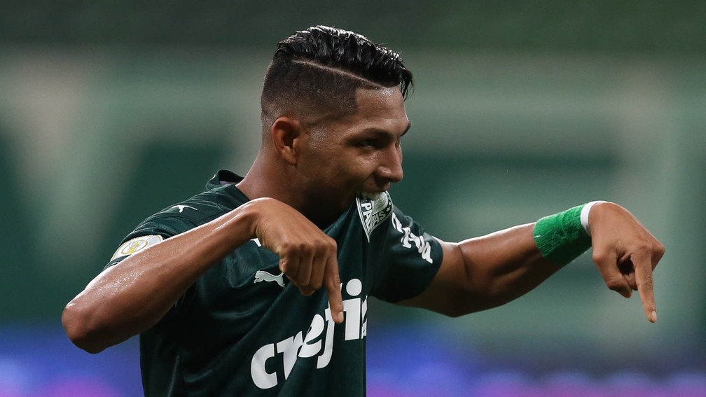 Rony sonha com nome na história do Palmeiras após superar críticas da torcida: 