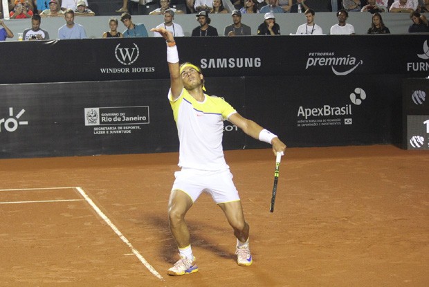 Rafael Nadal em partida do Rio Open (Foto: Rogerio Fidalgo/AgNews)