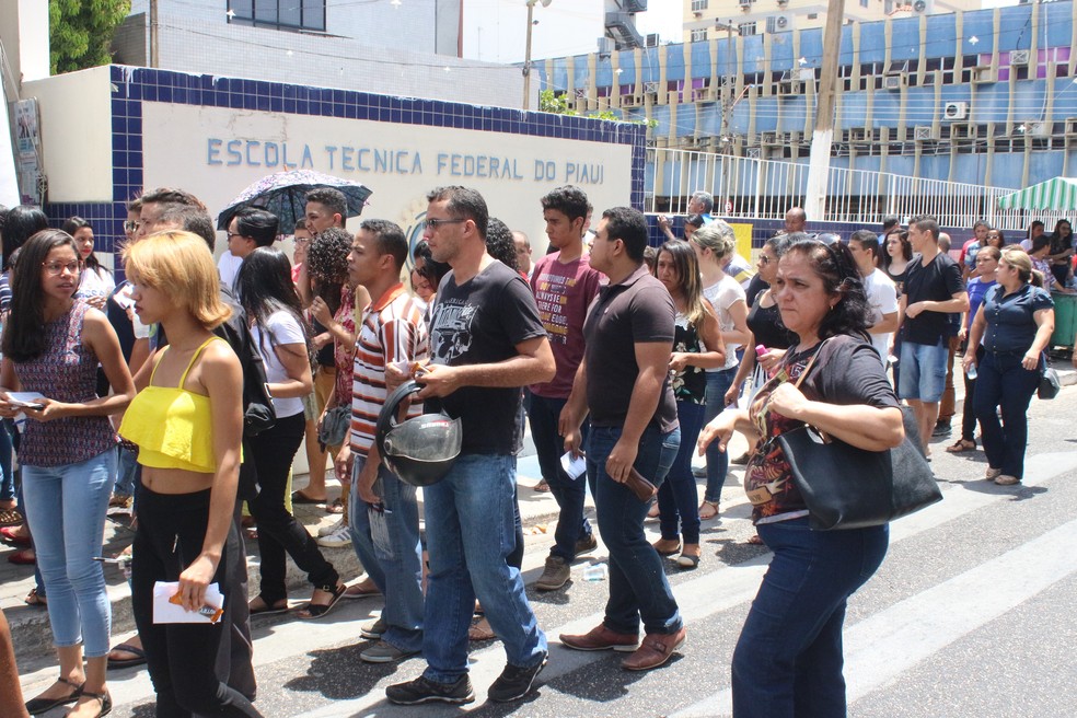 Piauí teve a menor taxa de abstenções no Enem no 1º dia de provas (Foto: Arthur Ribeiro/G1)