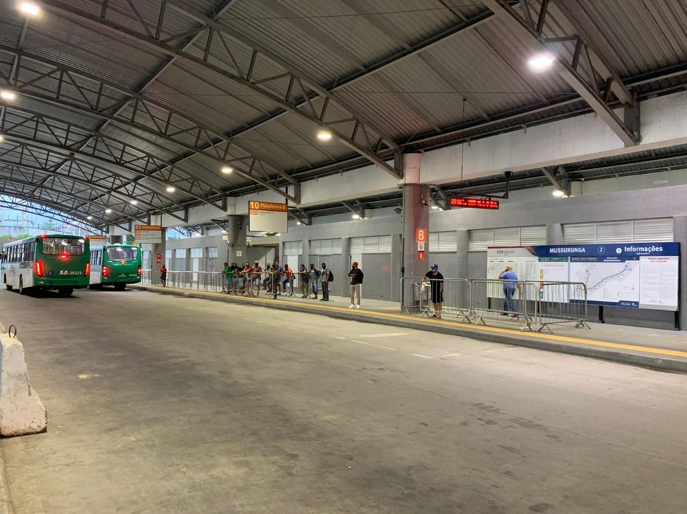 Esta&ccedil;&atilde;o Mussurunga na manh&atilde; desta sexta-feira, em Salvador &mdash; Foto: Giana Mattiazzi/TV Bahia