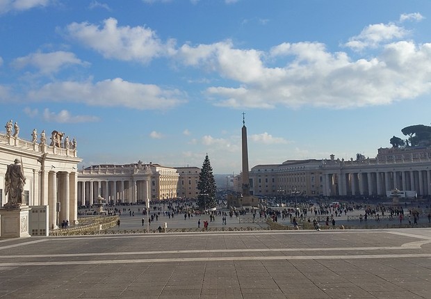 Cidade do Vaticano (Foto: Soonergirl7277, CC BY-SA 4.0 <https://creativecommons.org/licenses/by-sa/4.0>, via Wikimedia Commons)