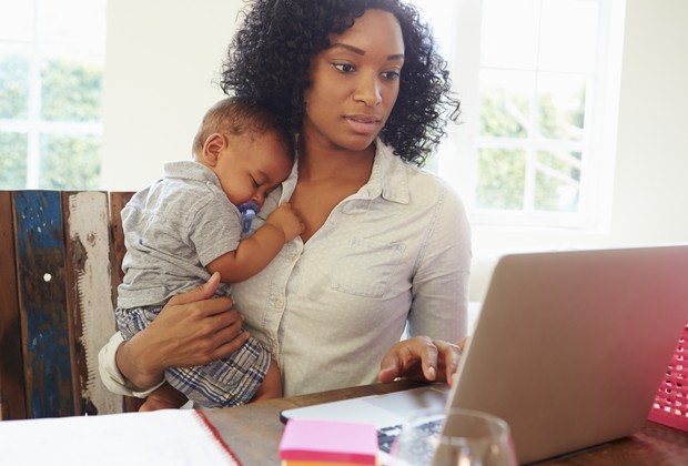 Você faz parte do time das mães que trabalham fora? (Foto: Thinkstock)