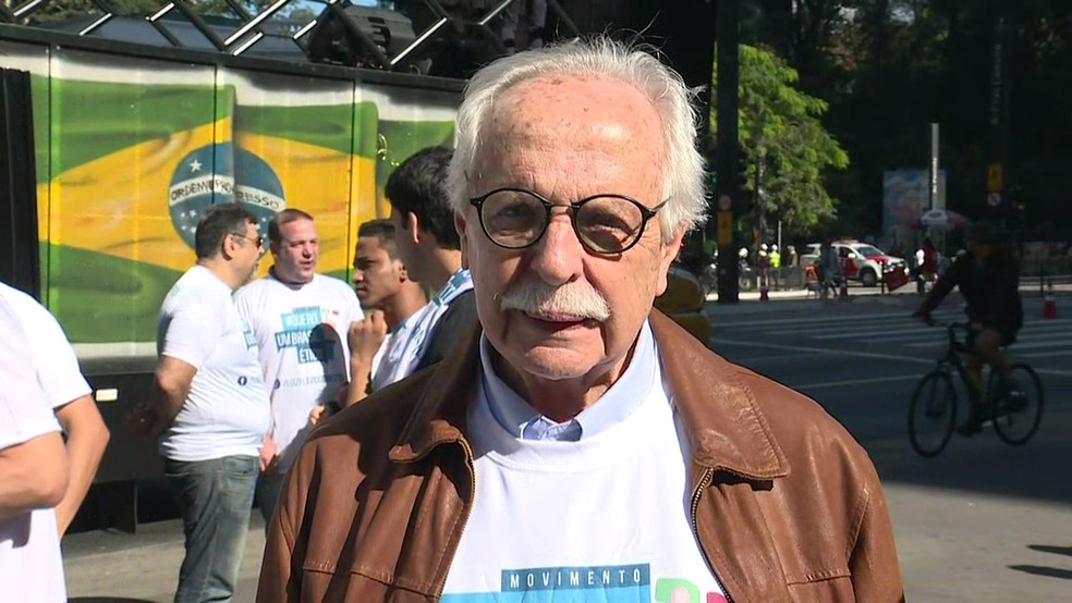 Jurista Modesto Carvalhosa durante protesto na Paulista (Foto: Reprodução/TV Globo)