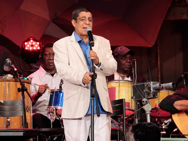 Zeca Pagodinho participa da gravação do Altas Horas (Foto: Marcos Mazini/Gshow)