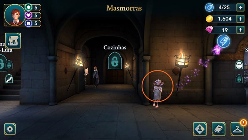 Assuste o elfo para receber outra energia extra em Harry Potter: Hogwarts Mystery (Foto: Reprodução/Tais Carvalho)