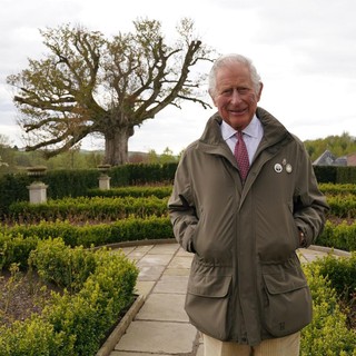 Príncipe Charles, 73, é o filho mais velho da Rainha Elizabeth II e de seu marido, o Príncipe Philip. Com a morte da mãe, se torna o primeiro na linha de sucessão para assumir o trono britânico