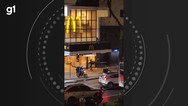 Foto: VÍDEO: Unidade do McDonald’s na região da Av. Ipiranga, no Centro de SP, é depredada ao lado de policiais, que não reagem