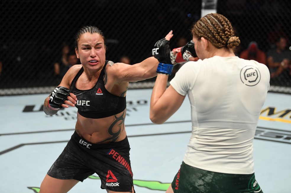 Raquel Pennington venceu Irene Aldana por decisÃ£o dividida (29-28, 28-29 e 29-28) â?? Foto: Getty Images