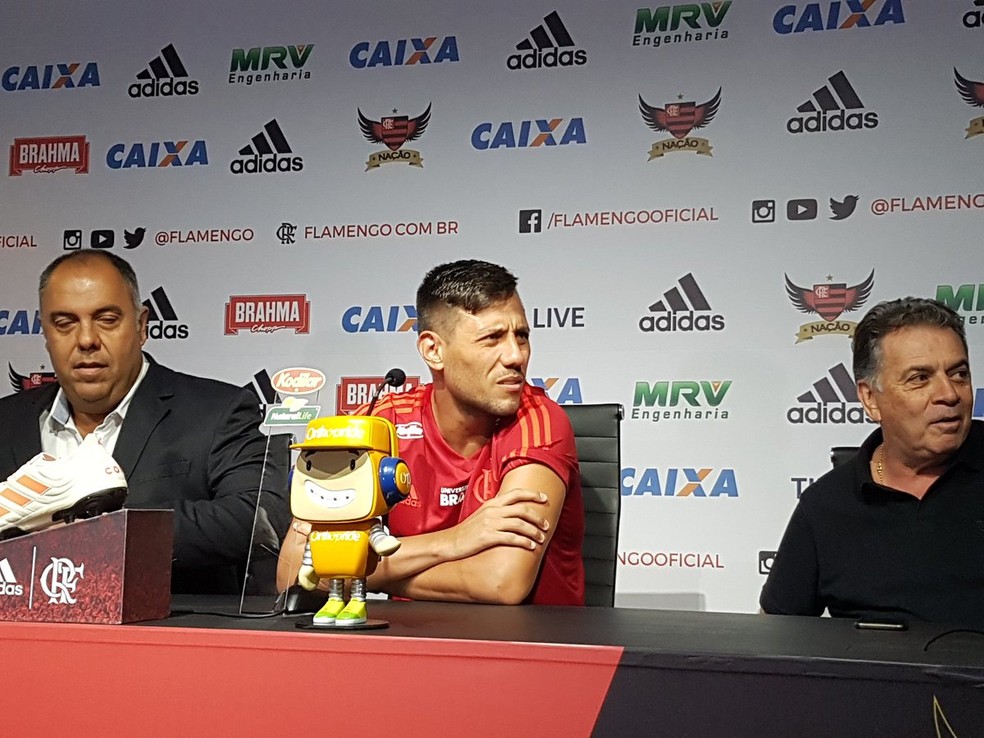Diego Alves fala pela primeira vez desde que teve problemas com Dorival Júnior — Foto: Marcelo Baltar/GloboEsporte.com
