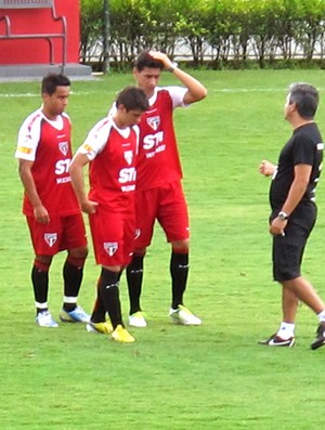 Ney cobra chegada de atacantes, mas admite: ‘Não temos plano B’