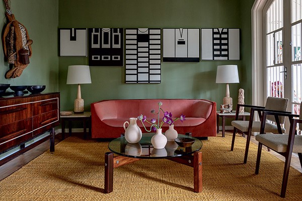 6 sofás clássicos assinados por designers consagrados (Foto: Reprodução)