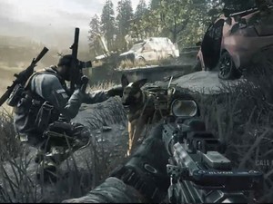 Imagem da equipe de soldados, integrada pelo cão Riley, personagem crucial do novo game "Call of Duty: Ghosts". (Foto: Reprodução)