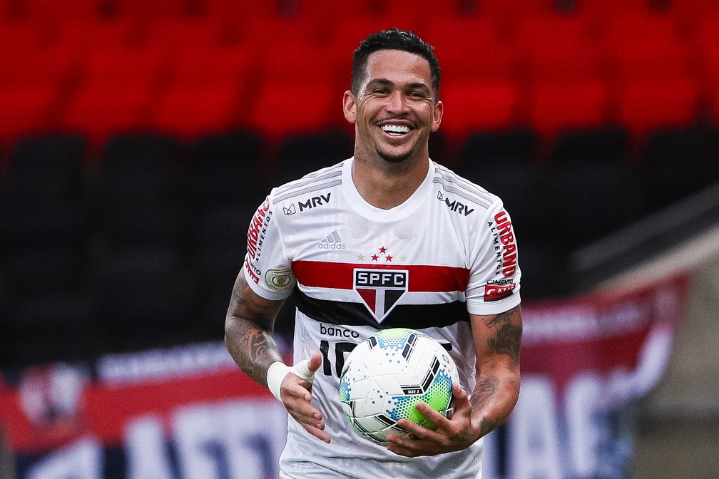 Com Luciano e Arboleda de volta, veja a provável escalação do São Paulo para o clássico