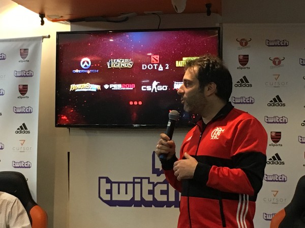 Flamengo faz mistério sobre entrada no competitivo de PES: Em breve