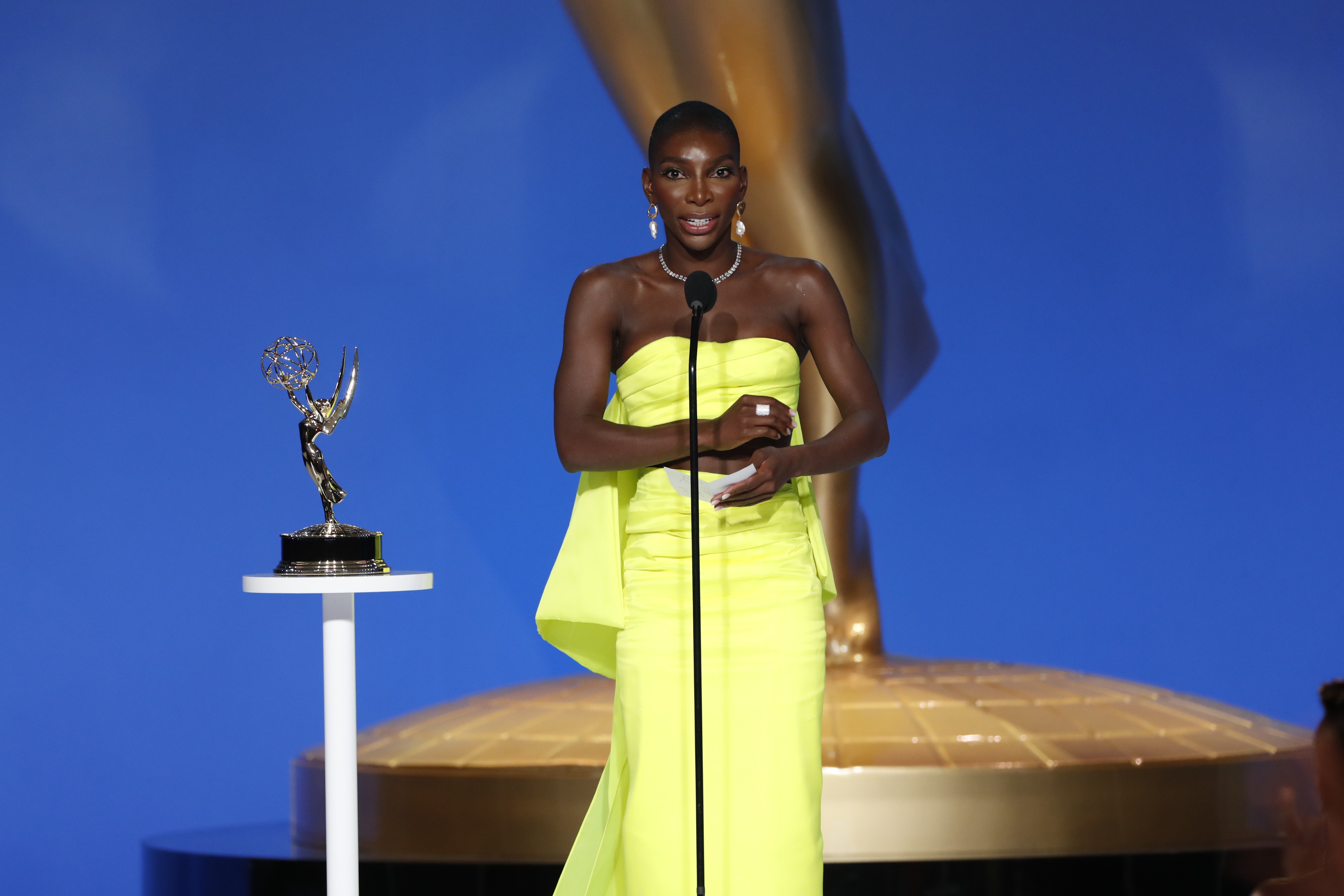 LOS ANGELES - SEPTEMBER 19: Michaela Coel from 'I May Destroy You' appears at the 73RD EMMY AWARDS, broadcast Sunday, Sept. 19 (8:00-11:00 PM, live ET/5:00-8:00 PM, live PT) on the CBS Television Network and available to stream live and on demand on Param (Foto: CBS via Getty Images)