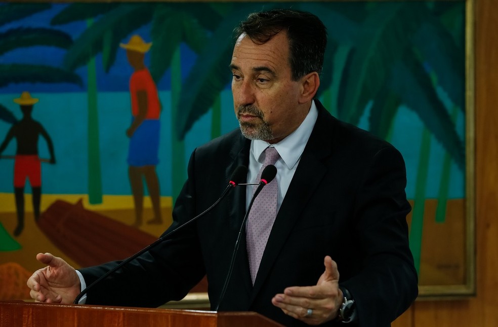 Ministro da Saúde, Gilberto Occhi, confirmou que a água foi a responsável pelo surto em Santa Maria (Foto: Marcos Corrêa/PR)
