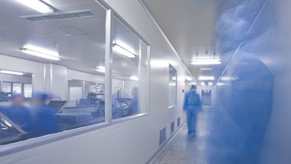 Especialistar comentam que demora em resultados de exames sobre coronavírus traz diversos problemas no combate à pandemia — Foto: Getty Images/BBC