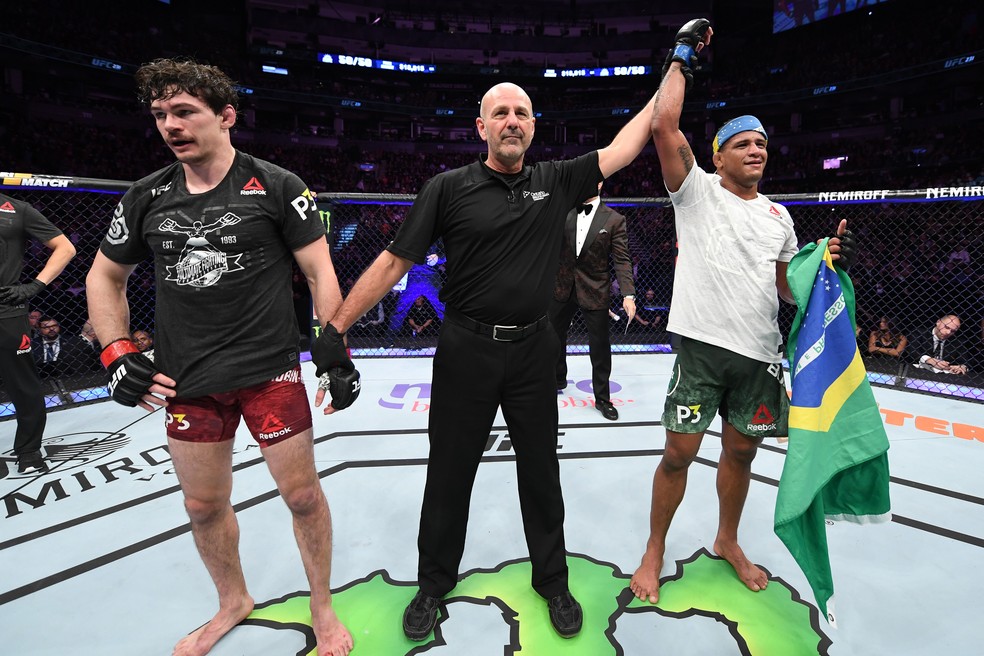 Gilbert Durinho venceu na casa do adversÃ¡rio â?? Foto: Getty Images