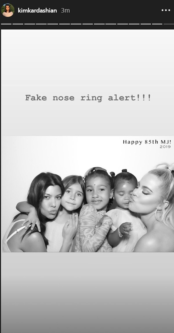 Kim Kardashian rebatendo críticas sobre o piercing no nariz da filha de seis anos North West (Foto: Instagram)