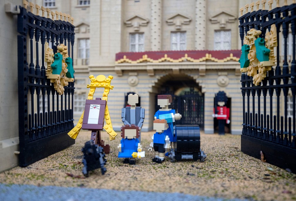Nascimento do terceiro filho de Kate Middleton e William ganha versão em Lego (Foto: Steve Parsons/PA via AP)