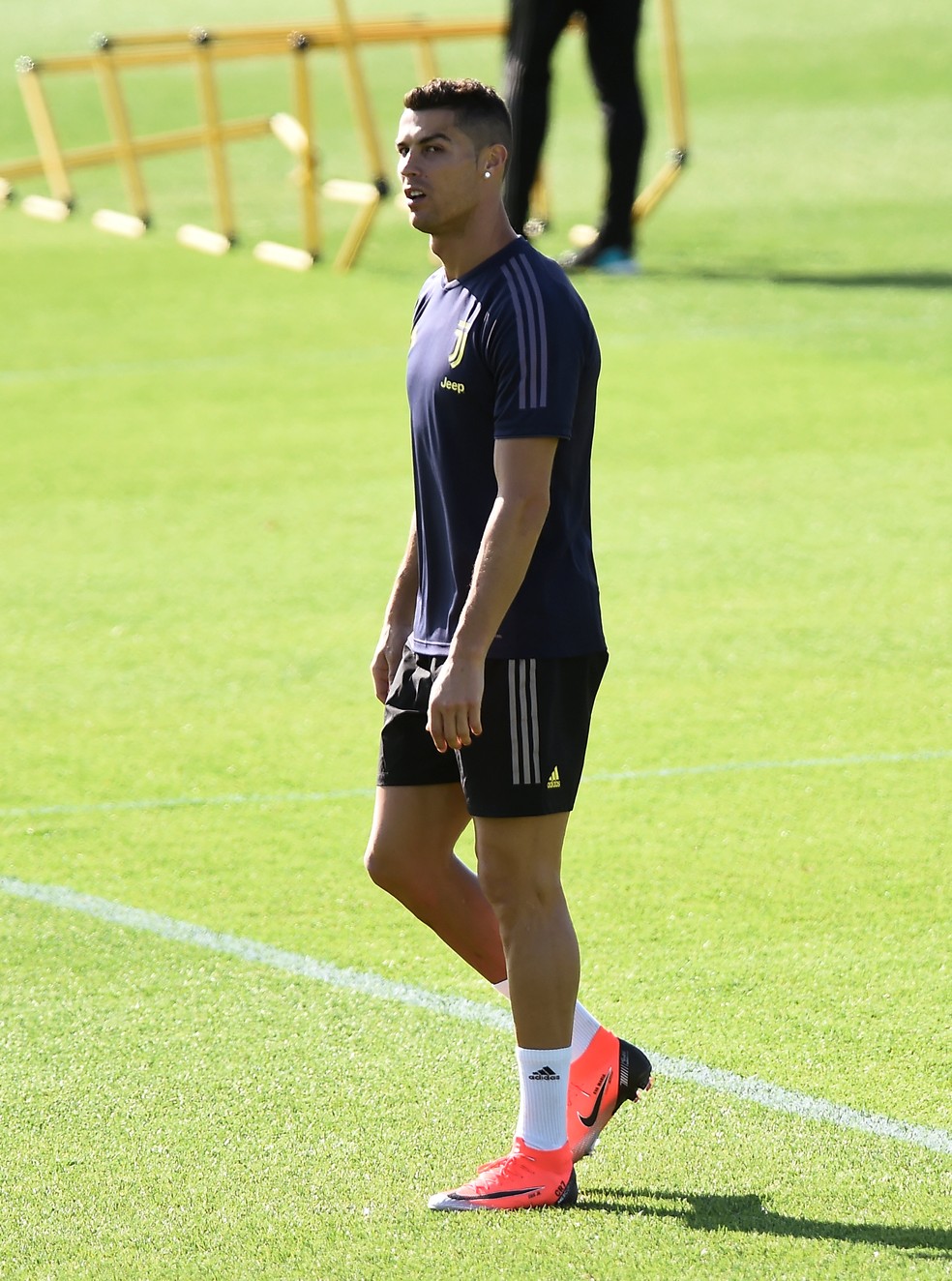 Cristiano Ronaldo durante treino da Juventus  — Foto: Massimo Pinca/Reuters