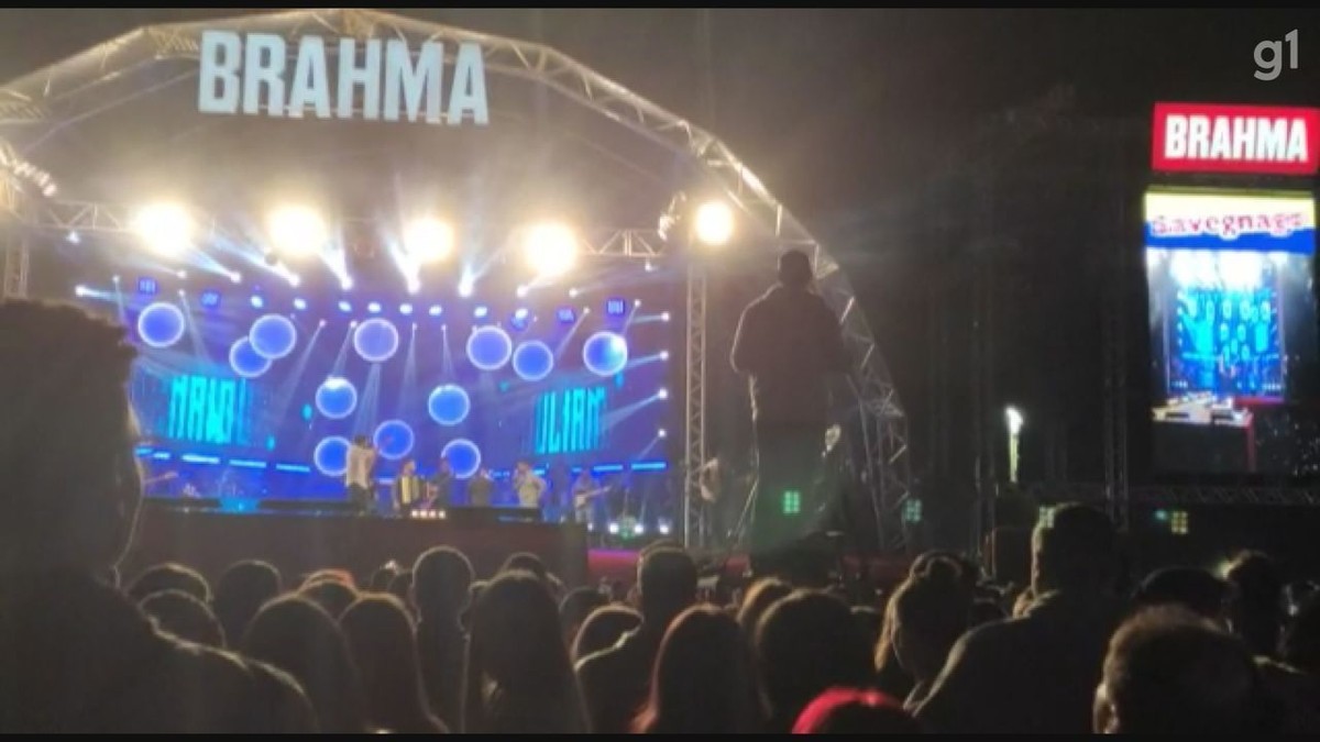 Henrique & Juliano terminent le spectacle après que les producteurs soient tombés de scène à Franca, SP;  VIDÉO |  Ribeirao Preto et la France