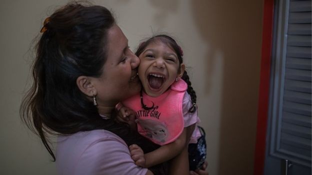 Zika é perigoso para mulheres grávidas pois pode causar microcefalia (Foto: Getty Images via BBC)